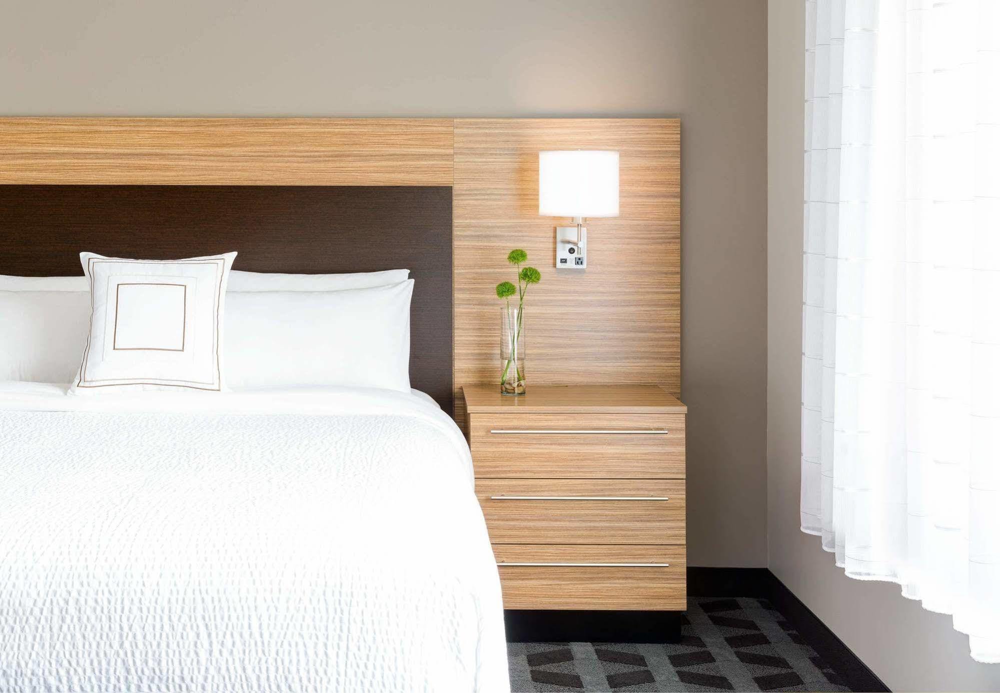 Towneplace Suites By Marriott San Mateo Foster City Bagian luar foto